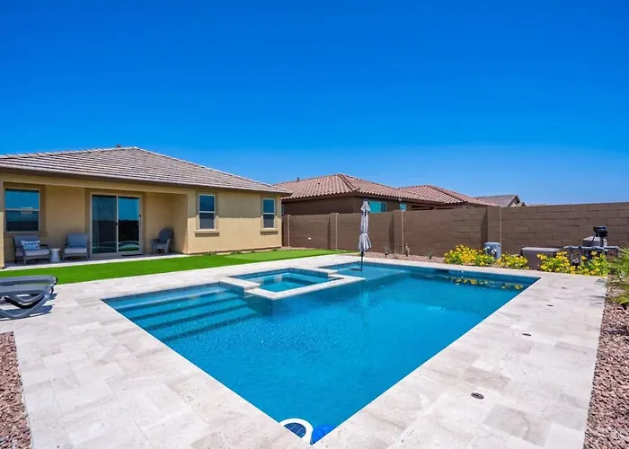 Enjoyable 3 Bedroom House With Heated Pool Option And Same As Hot Tub Vakantiehuis