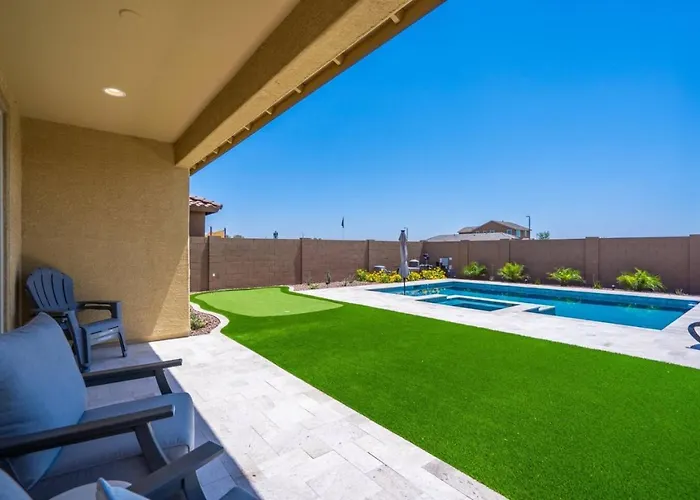 Enjoyable 3 Bedroom House With Heated Pool Option And Same As Hot Tub Vakantiehuis